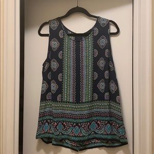 Colorful sleeveless blouse